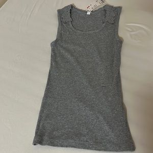 Uniqlo lace back tank top